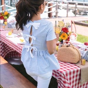 Bebe bow seersucker white and blue top Small